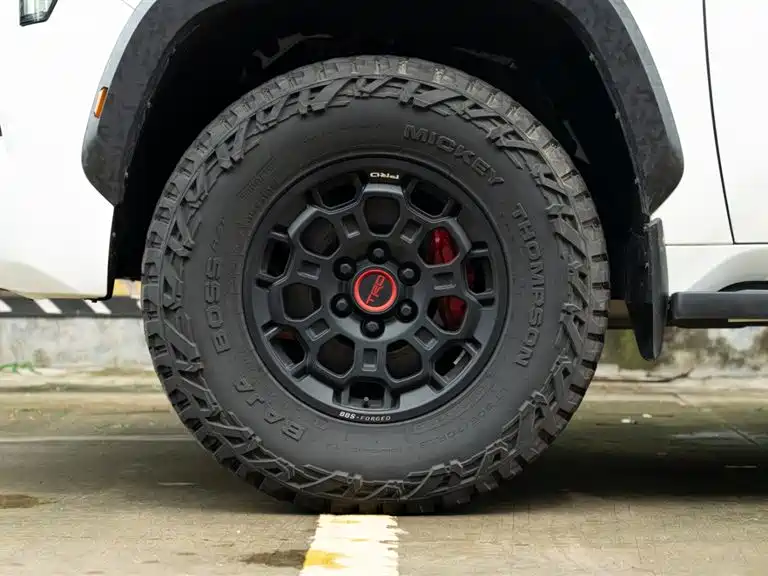 Toyota Sequoia photo 5