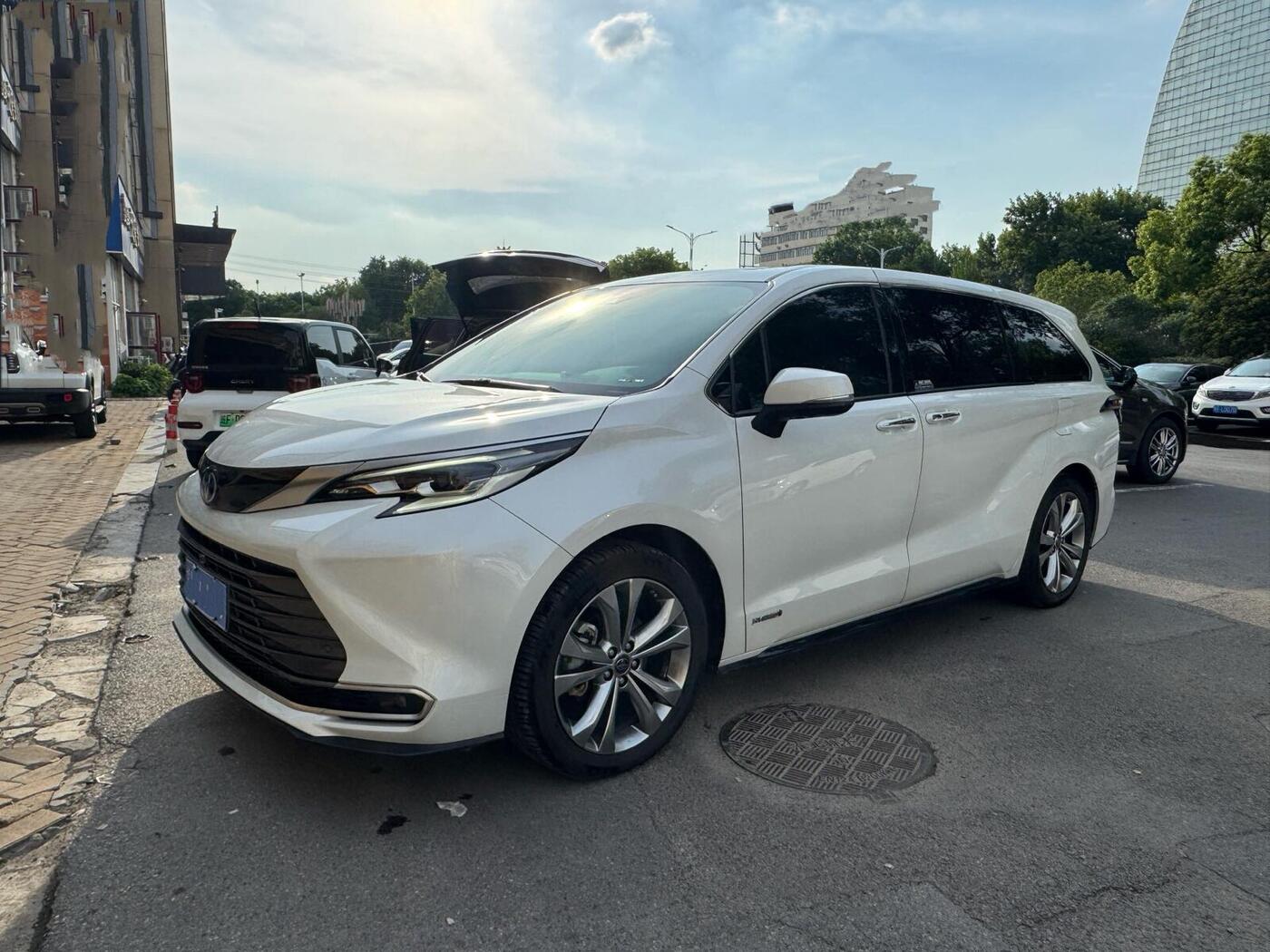 Toyota 2023 Sienna 2.5 CVT Prestige Edition