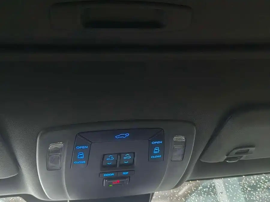 Toyota Sienna photo 11