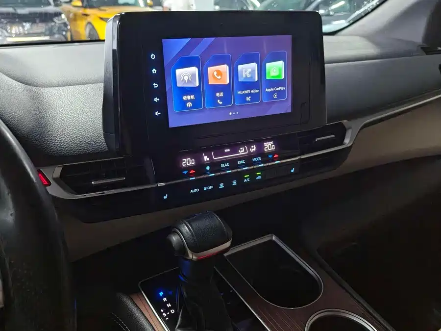 Toyota Sienna photo 12