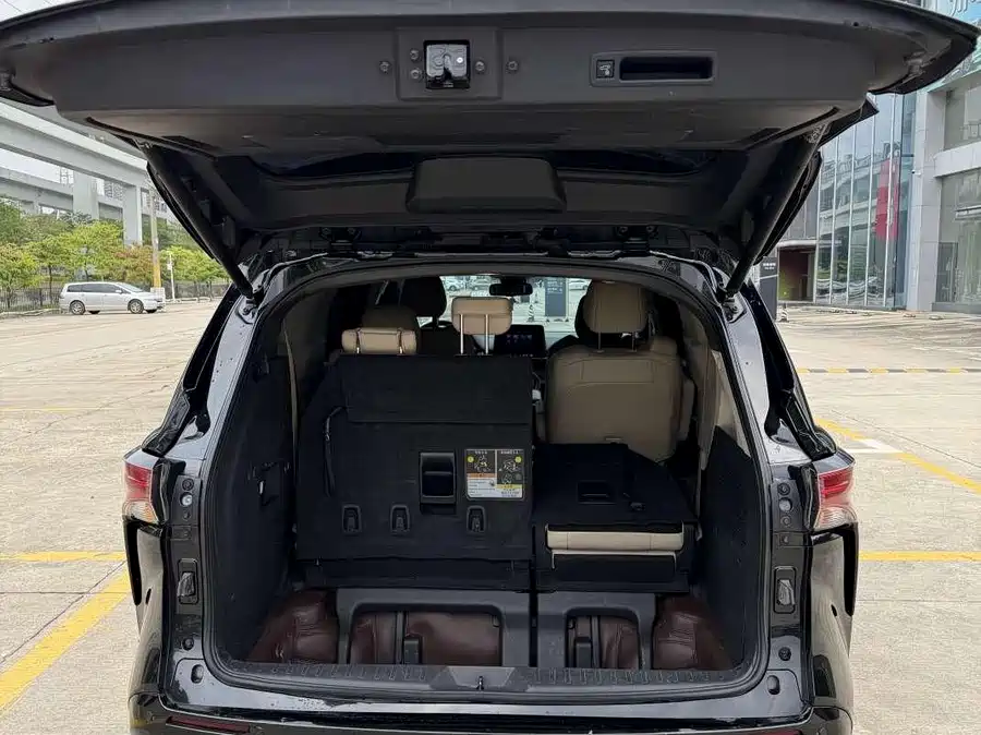 Toyota Sienna photo 7
