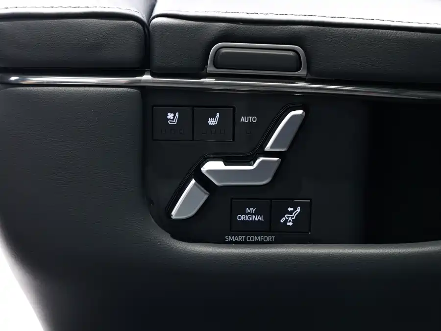 Toyota Vellfire photo 19
