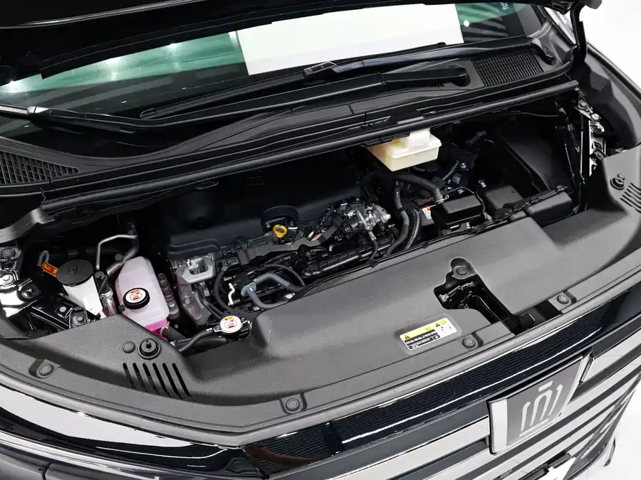 Toyota Vellfire photo 21